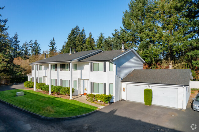 Building Photo - Twin Lakes Condominiums