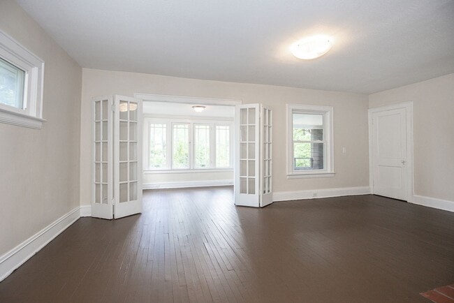 Foto del edificio - 3250 Berkshire Rd