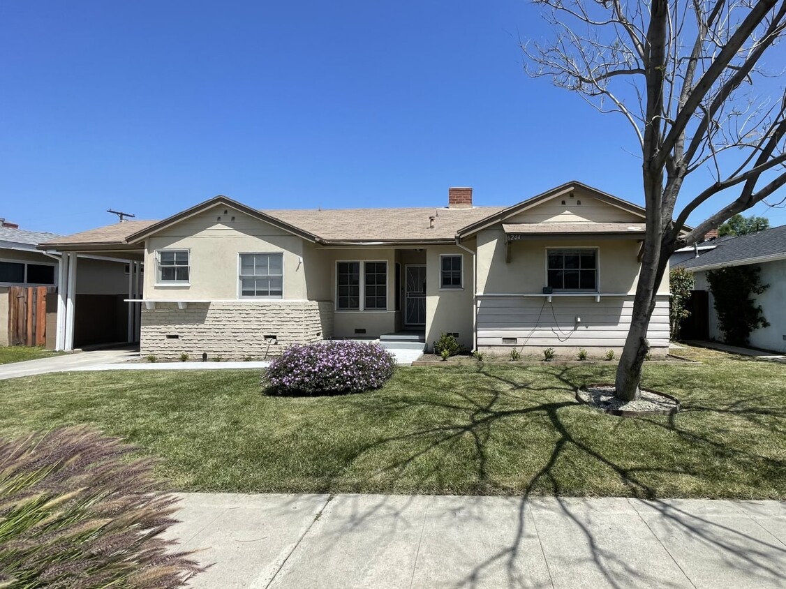 Foto principal - 6244 Calvin Ave