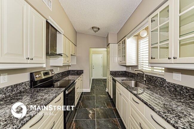 Foto del edificio - 6212 Chinaberry Dr