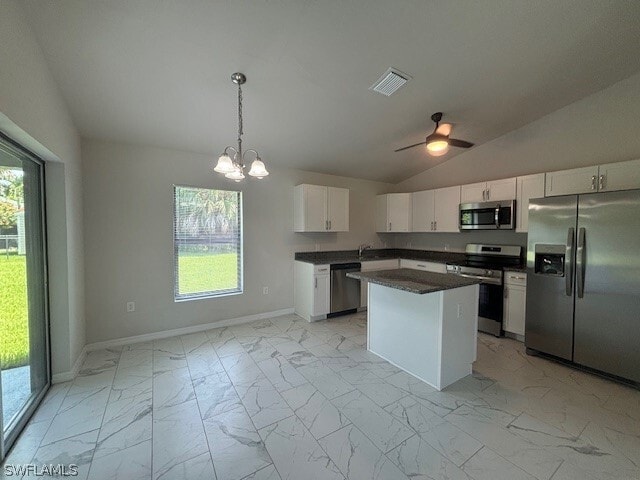 Building Photo - 2206 Bolado Pkwy