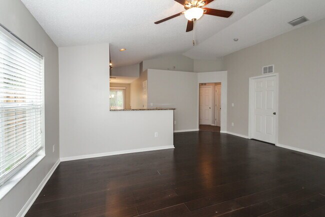 Foto del edificio - 6918 Summer Harbor Ln