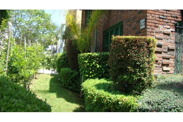 Foto del edificio - 4214 W Adams Blvd