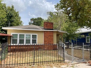 Building Photo - 2218 Stevens St