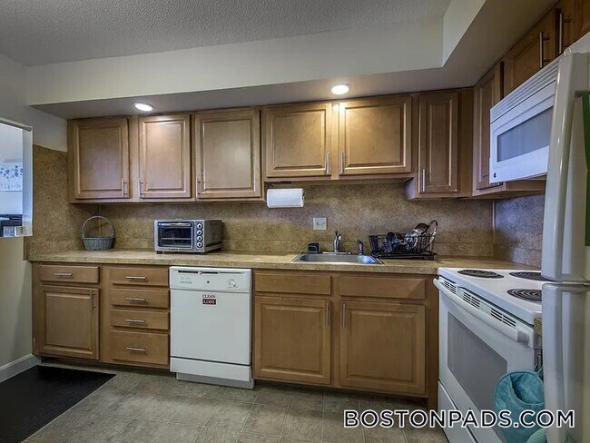 Foto del edificio - 385 Massachusetts Ave