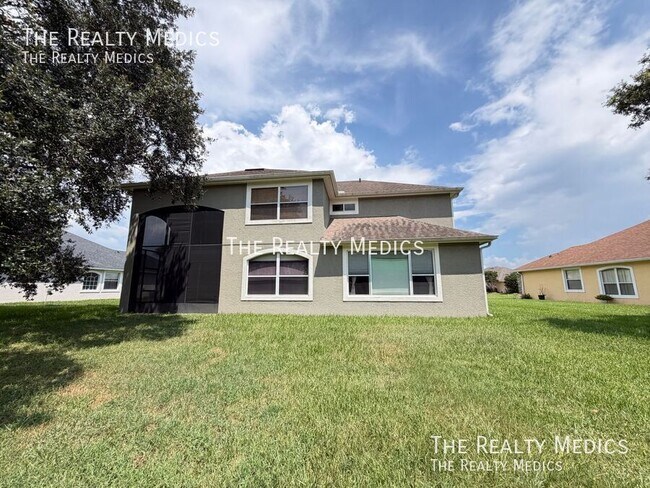 Foto del edificio - 1565 The Oaks Blvd