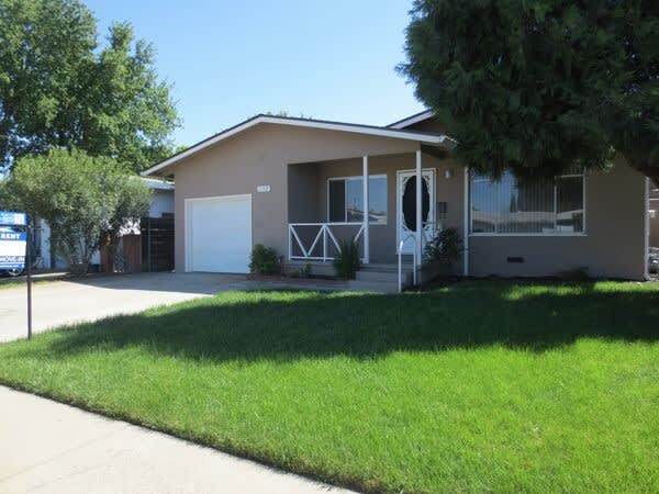 Building Photo - 178 Broderick Dr