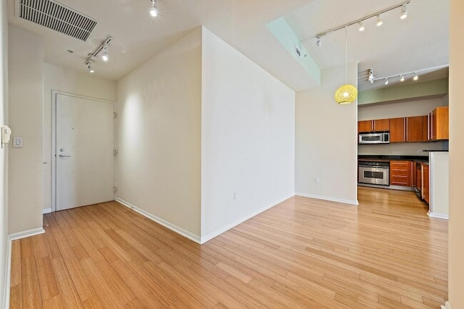 Photo - 1551 N Flagler Dr Apartment