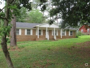 Building Photo - 70 Gibson Dr