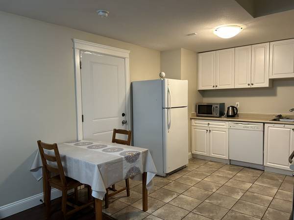 Photo du bâtiment - 1752-156A 156a St