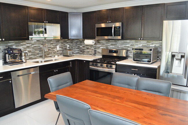 Foto del edificio - 370 SW 14th St