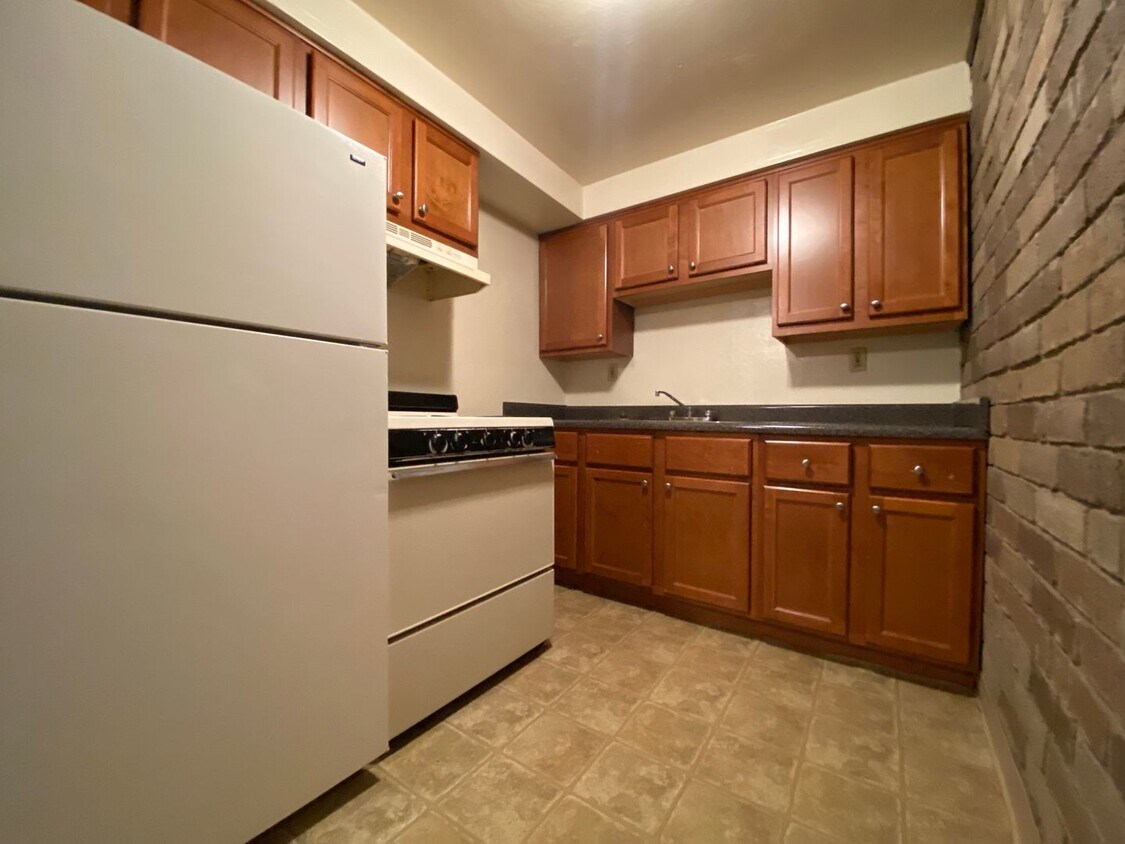 Foto principal - Amazing One Bedroom on the Second Floor! B...
