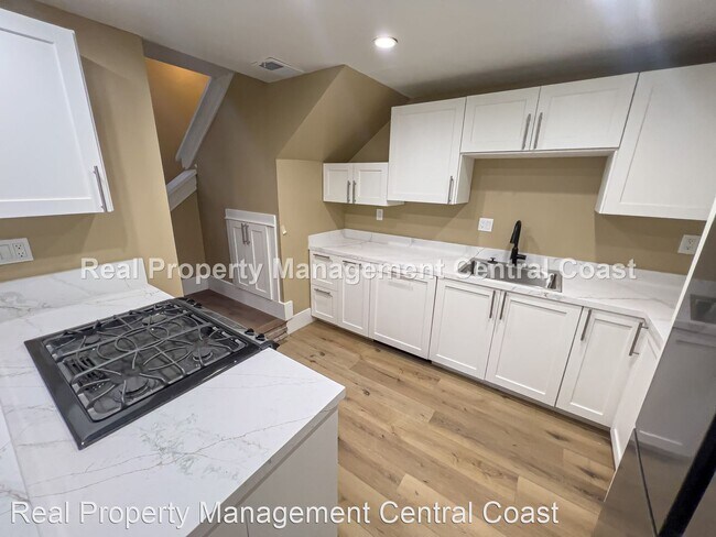 Building Photo - 2 br, 2 bath House - 881 Peach Street, Unit A