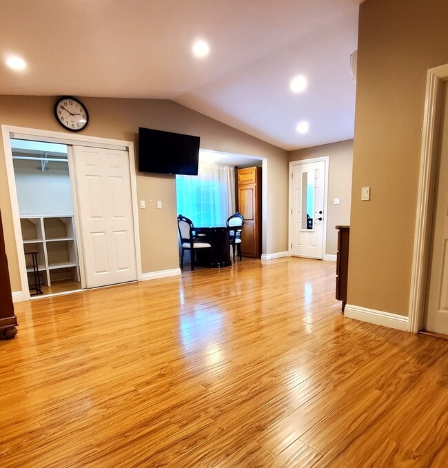 Foto del edificio - 16925 Knollwood Dr
