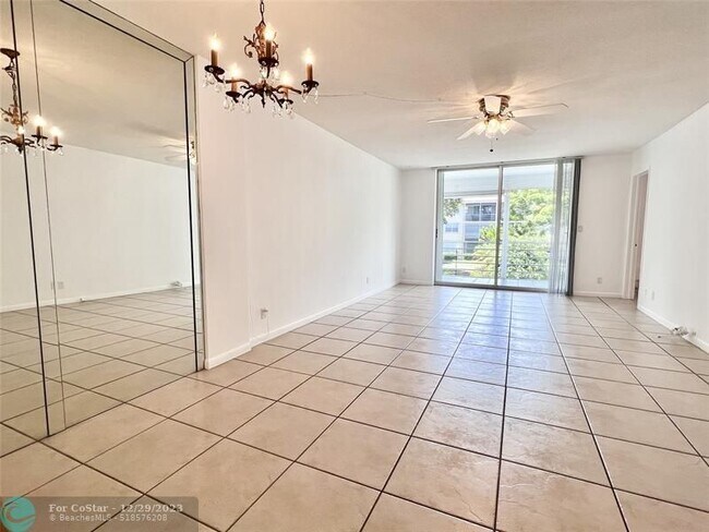 Foto del edificio - 4500 N Federal Hwy