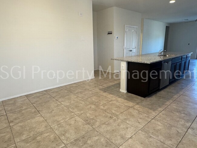 Foto del edificio - 1144 E Tyler Ln