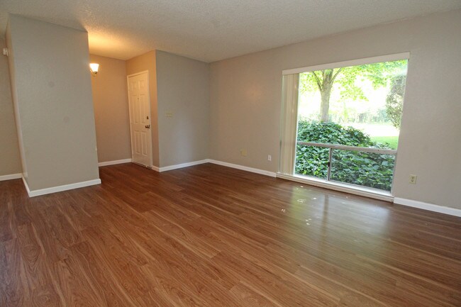 Foto del edificio - River Cove Apartments