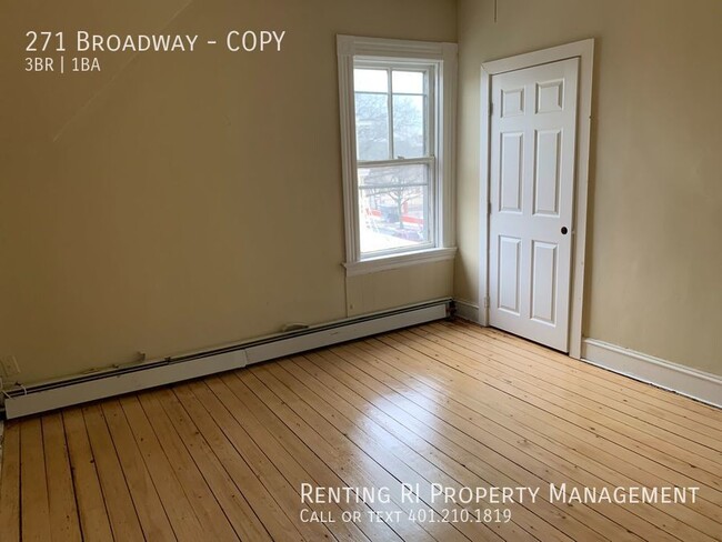 Building Photo - Spacious fully redone 3bed/ on Broadway, a...
