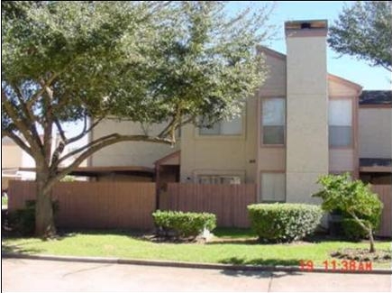 Building Photo - Ambiance Townhomes