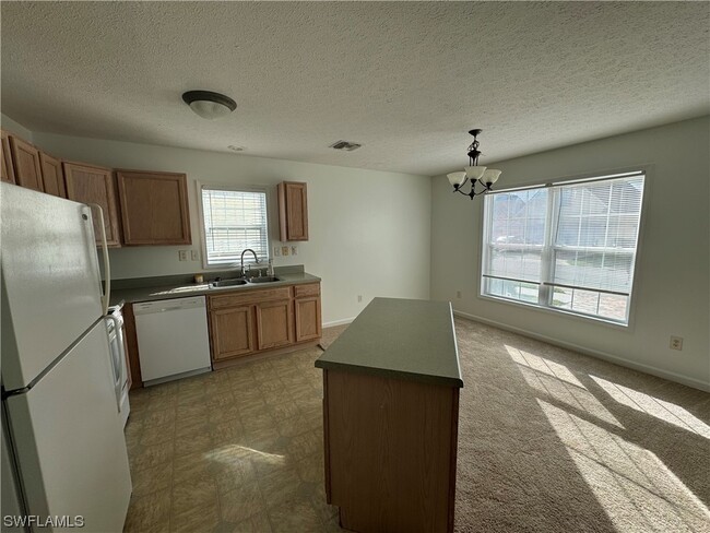 Building Photo - 250 Leawood Cir