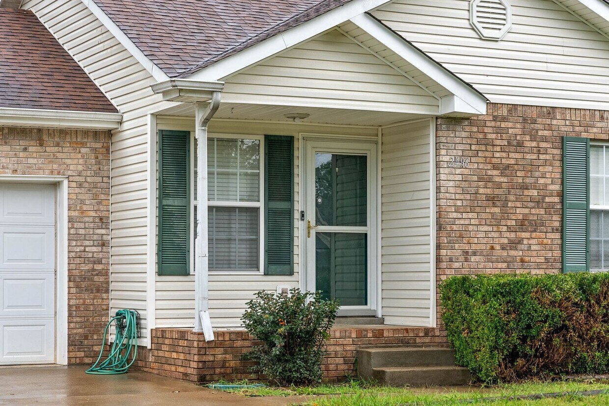 Primary Photo - 2496 Rafiki Dr