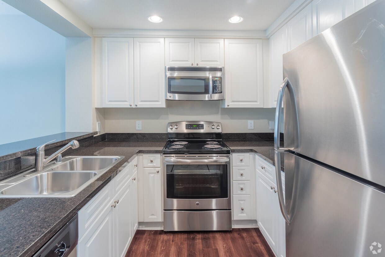 Nantucket Apartments in Santa Clara, CA