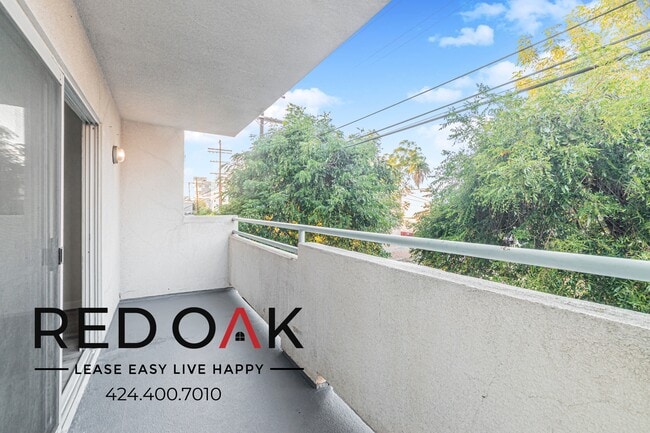 Foto del edificio - 14655 Sylvan St