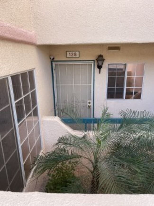 Building Photo - South Point Condo Complex, Fully furnished...