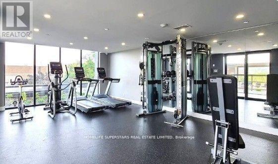 Building Photo - 15 Queen St S