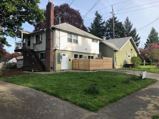 Building Photo - 4530 NE 74th Ave