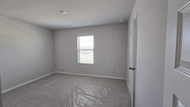 Foto del edificio - 617 Brook View Dr