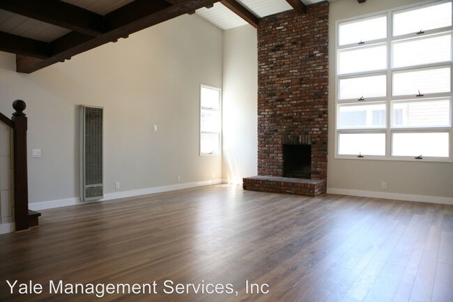 Foto del edificio - 1821-1835 Canyon Dr