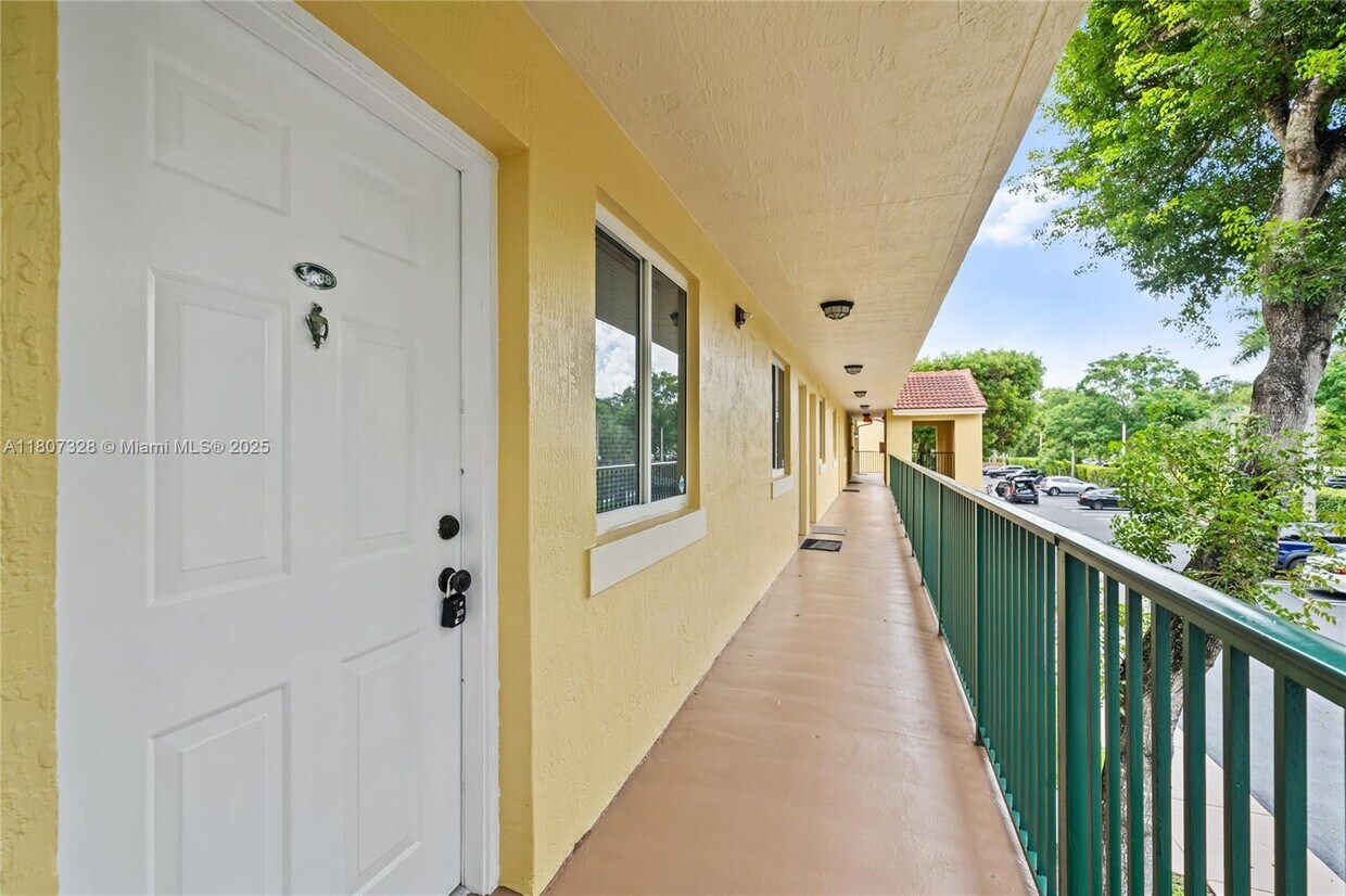 Foto principal - 12635 SW 91st St