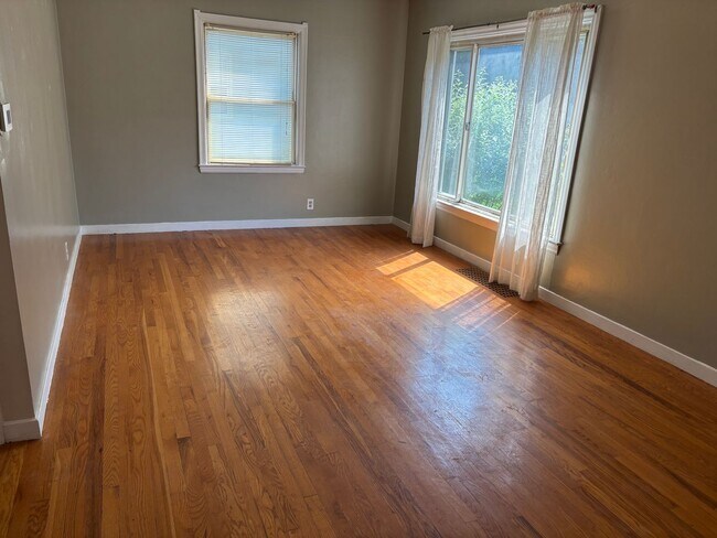 Foto del edificio - 3 bed/2 bath single family in Fulton Heights available!!