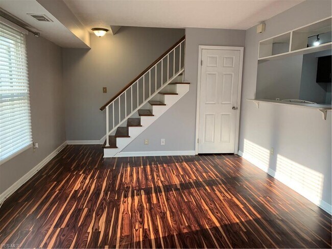 Building Photo - 311 Ivy Hill Ln