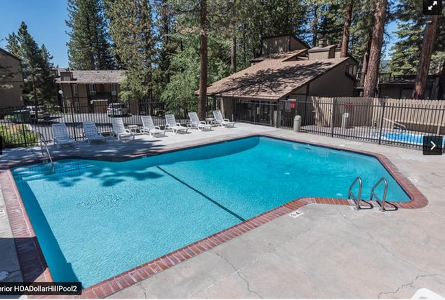 Building Photo - 3115 N Lake Blvd