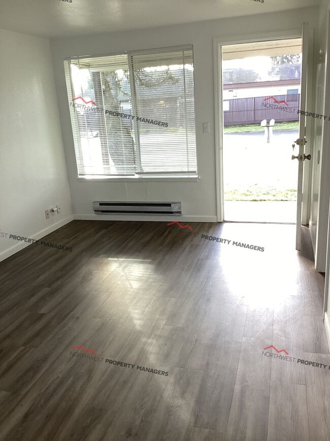 Foto del edificio - R72A