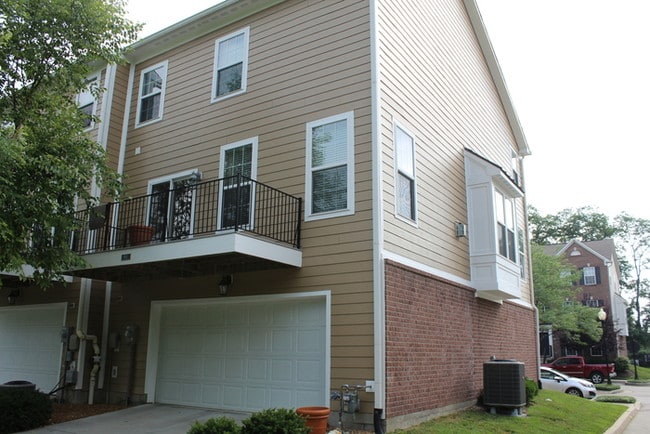 Building Photo - Three Story End Unit Carmel Townhome at Arden