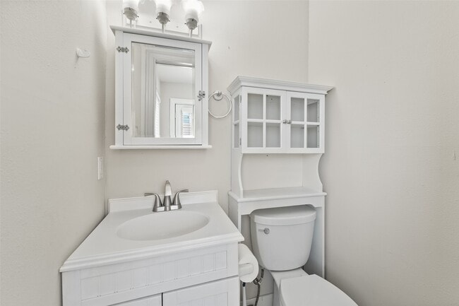 Foto del edificio - 1637 Castle Ct