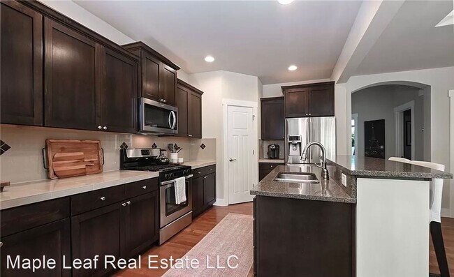 Building Photo - 3 br, 2.5 bath House - 18510 39th Dr SE