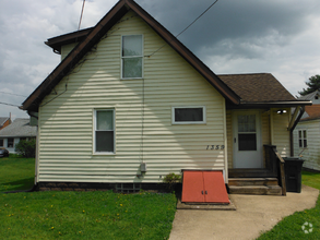 Building Photo - 1359 Scoville Ave SW
