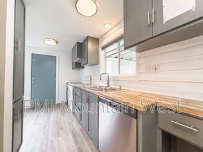 Building Photo - 400 S 350 W