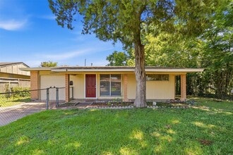 Building Photo - 10227 Glenmawr Dr