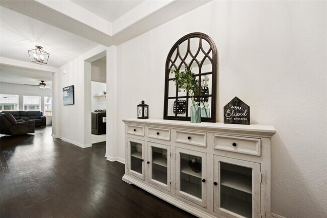 Foto del edificio - Almost New 4 Bedroom in Leander!  Come See!!!