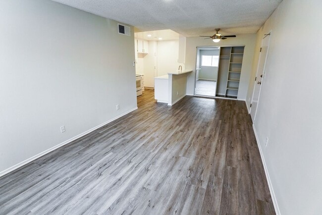 Interior Photo - 951 S. Oxford