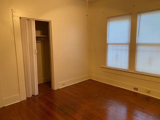 Building Photo - 2BR in Morningside off Old Mansfield Road