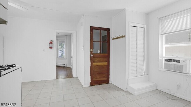 Building Photo - 339 2nd Ave