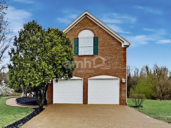 Building Photo - 2960 Riverbend Dr