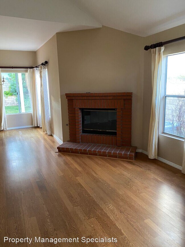 Building Photo - 3 br, 2.5 bath House - 3014 Sleepy Hollow St