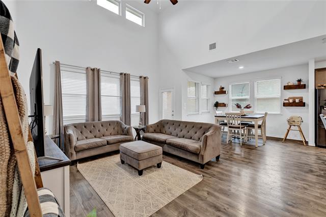 Building Photo - 717 Rawhide Way